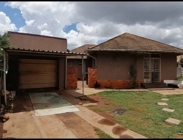 3 BEDROOM FREESTANDING SOLD IN STILFONTEIN EXT 1